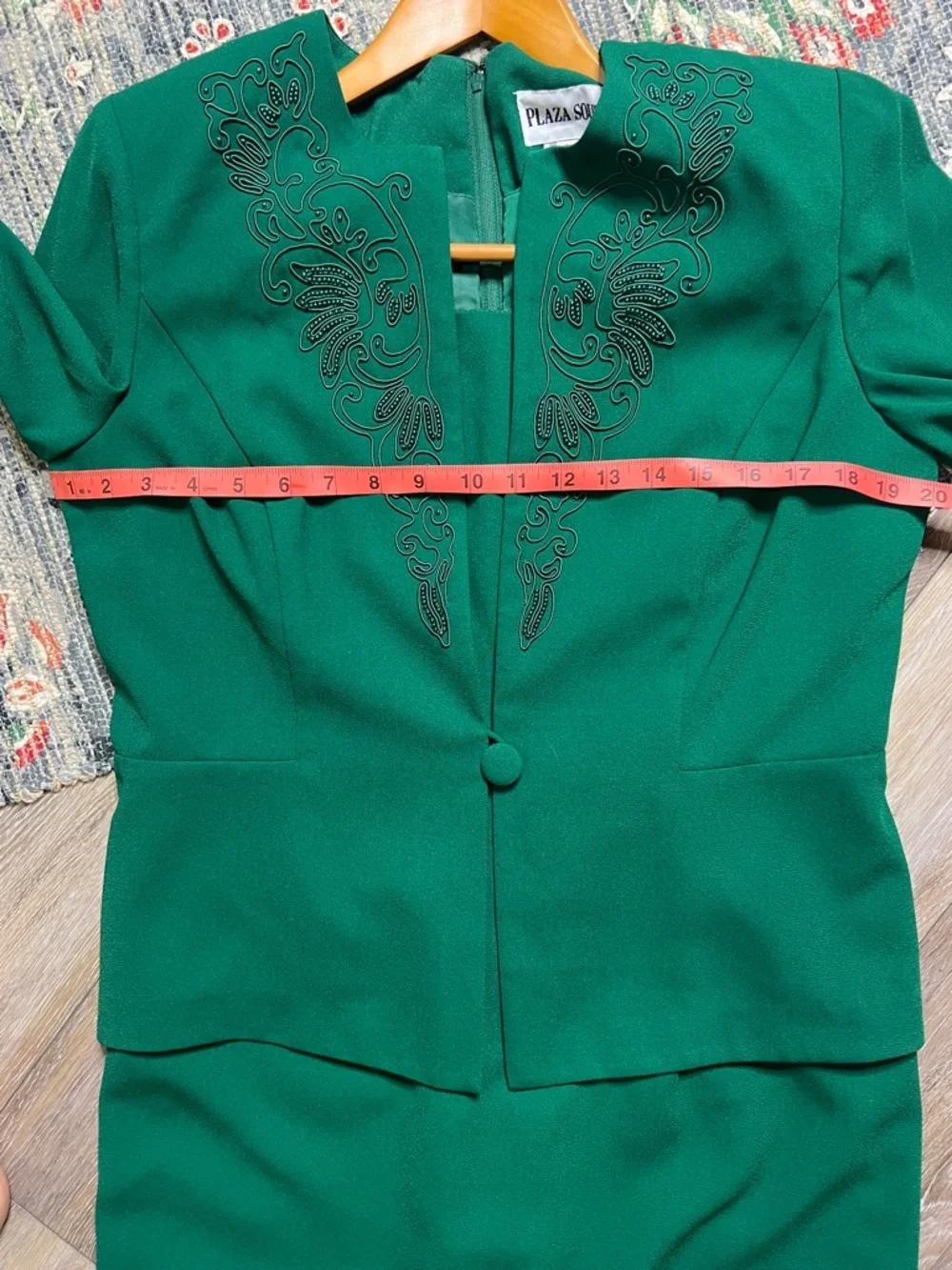 Plaza South Elegant Emerald Green Women's set